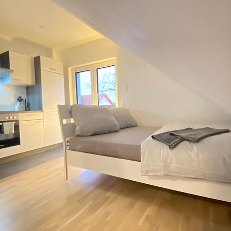קרלסרוהה Charmantes Studio-Apartment Im Herzen Von Neureut - Fussbodenheizung, Regendusche, Waschmaschine, Stellplatz מראה חיצוני תמונה