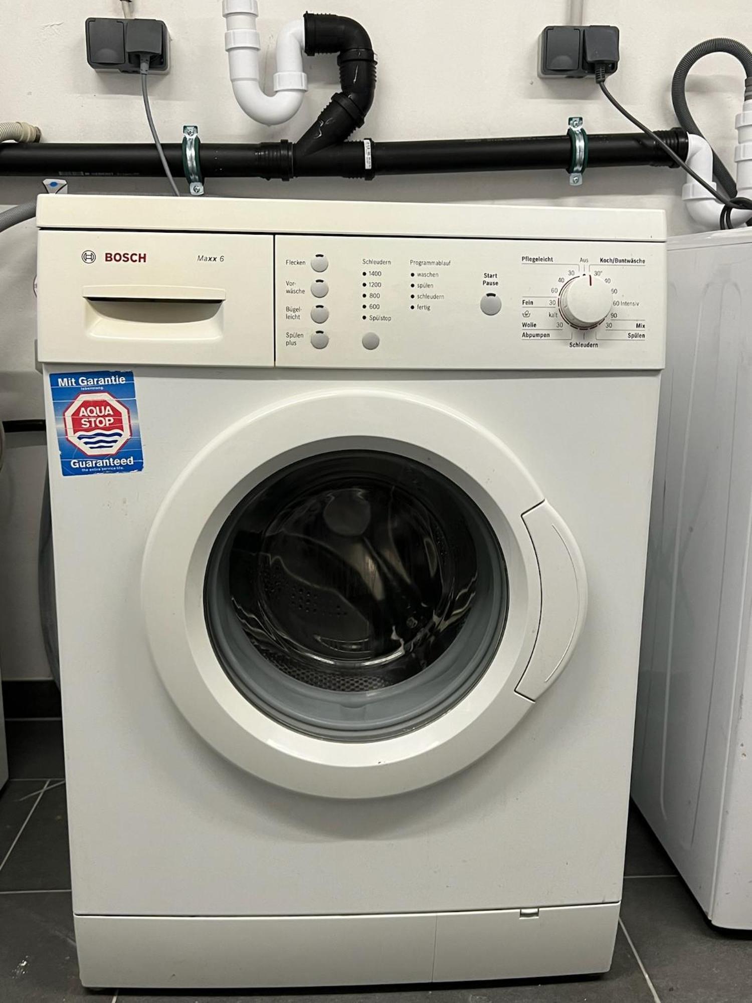 קרלסרוהה Charmantes Studio-Apartment Im Herzen Von Neureut - Fussbodenheizung, Regendusche, Waschmaschine, Stellplatz מראה חיצוני תמונה